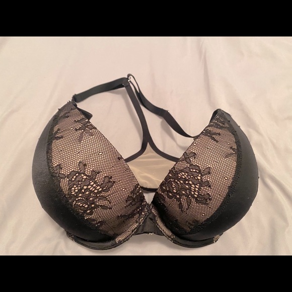 Victoria’s Secret very sexy plunge bra 32DDD - Picture 1 of 4